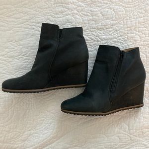 Soul Naturalizer black wedge ankle booties